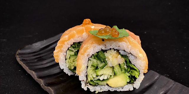 Czy jedzenie sushi jest bezpieczne dla kobiet w ciąży? Po jakie sushi warto sięgać w ciąży?