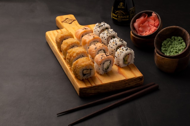 Dlaczego sushi jest znane na całym świecie? Jak sushi zyskało ogólnoświatową popularność?